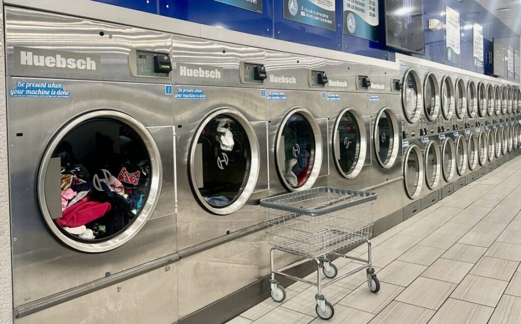 laundromat hours near me